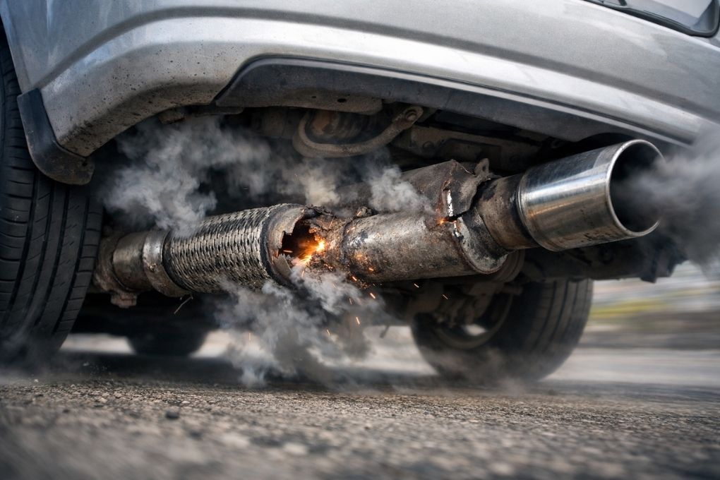 Ознаки несправності вихлопної системи